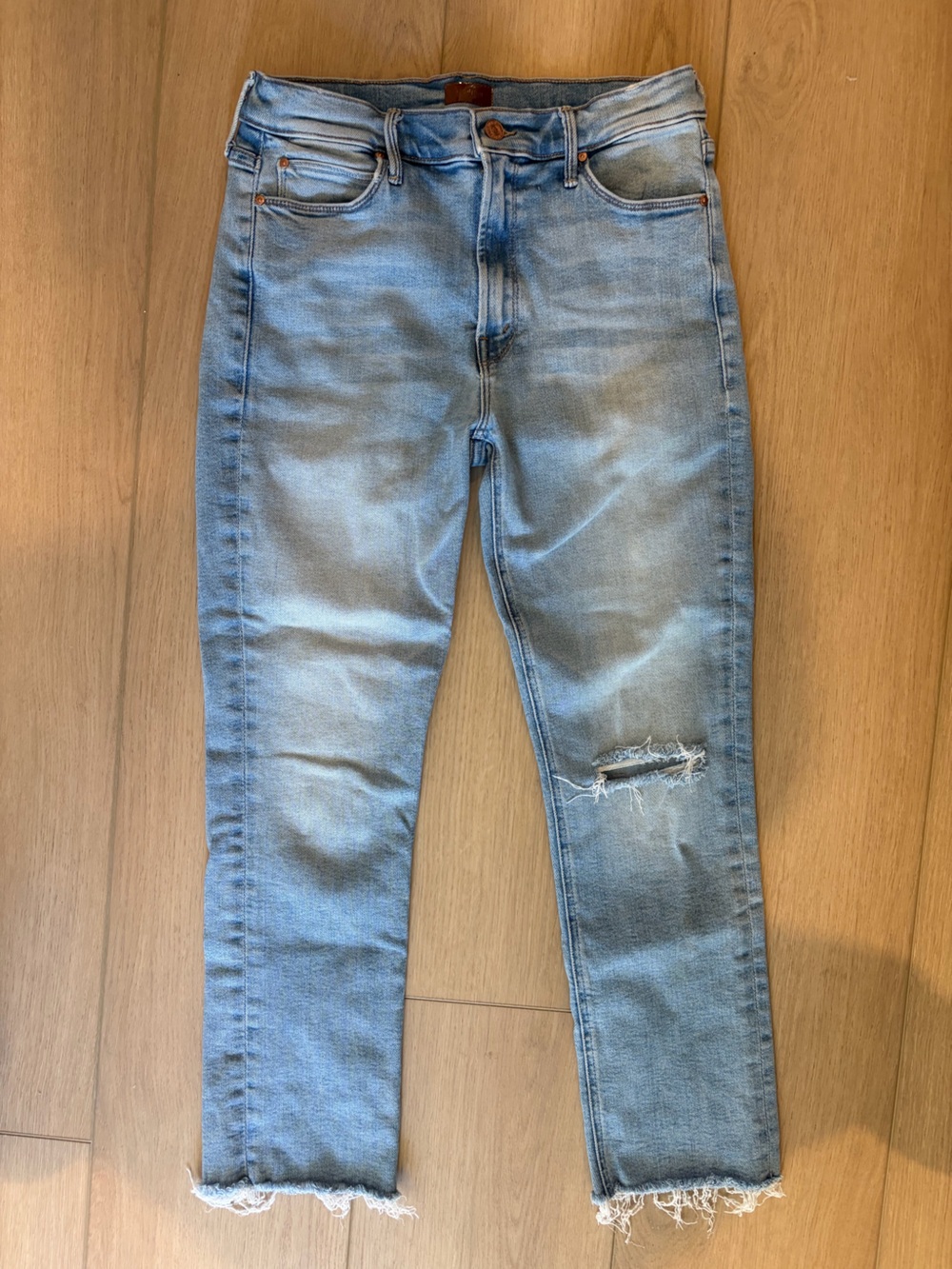 MOTHER Light Blue Distressed Mid Rise Dazzler Ankle Fray Jeans 31